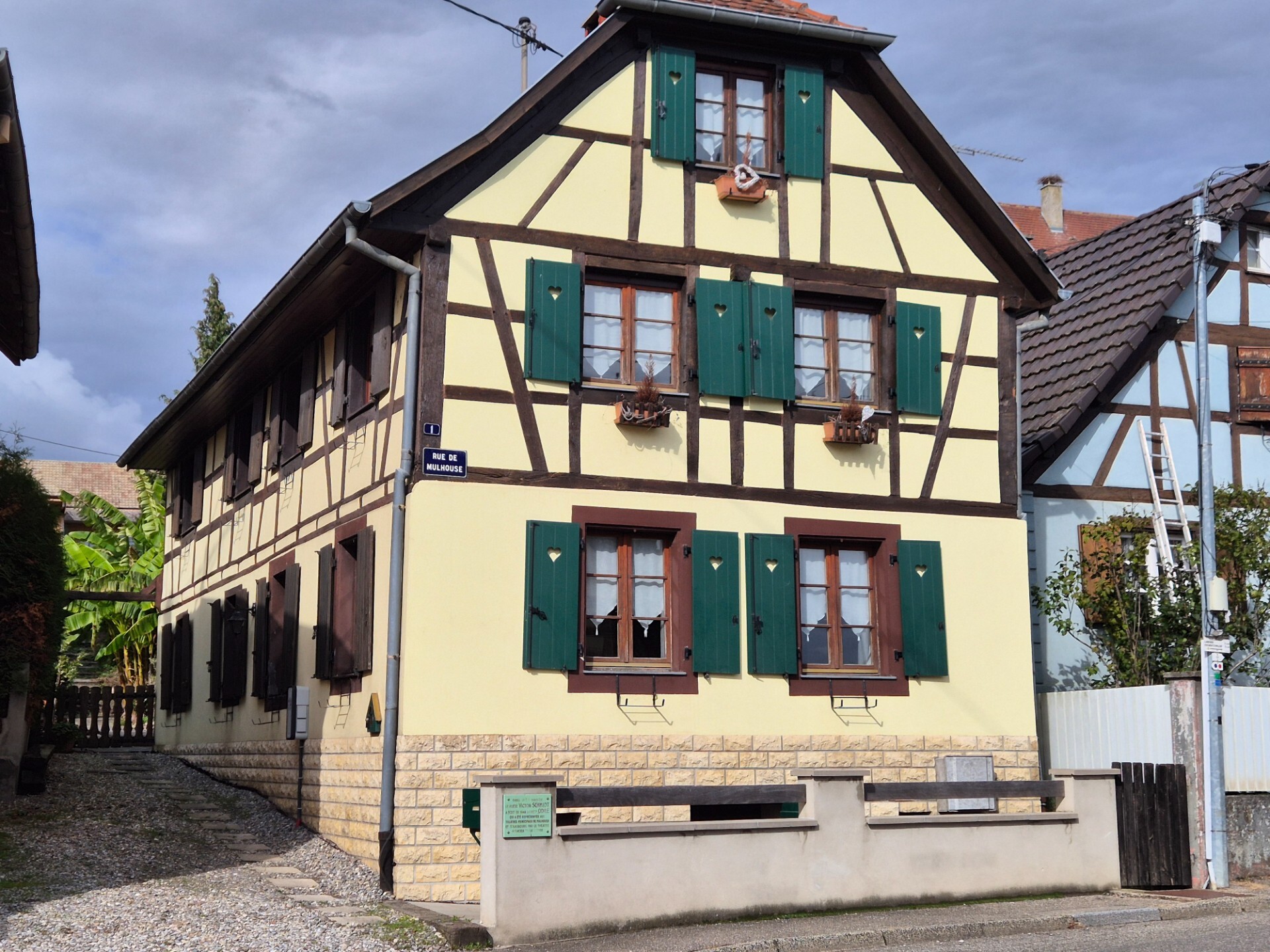 MAISON 7 PIECES 195 M2